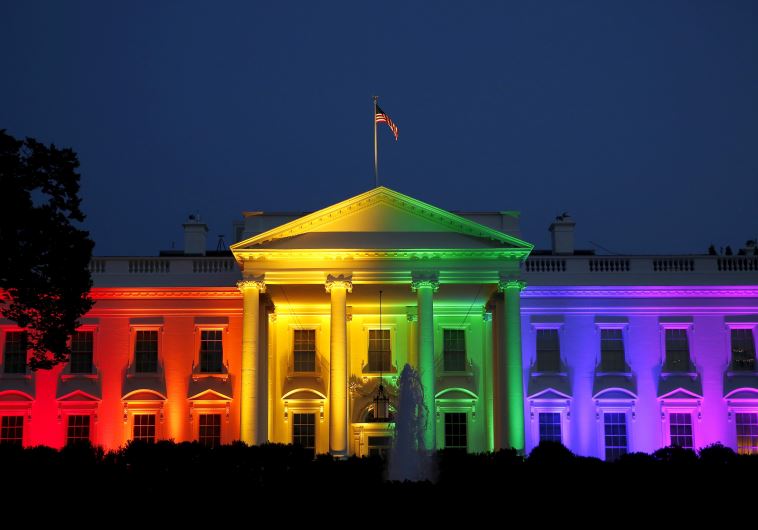 White House lights up after gay marriage ruling. (photo credit:REUTERS)