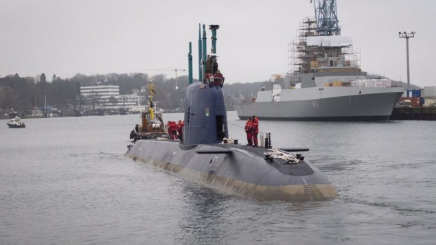 The INS Rahav, Israel's newest submarine, sets off from the German port of Kiel towards Haifa, where it is set to arrive next month, on December 17, 2015. (IDF Spokesperson's Unit)